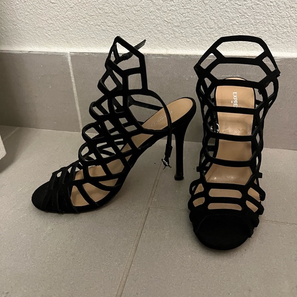 Black Express Heels - Picture 1 of 3